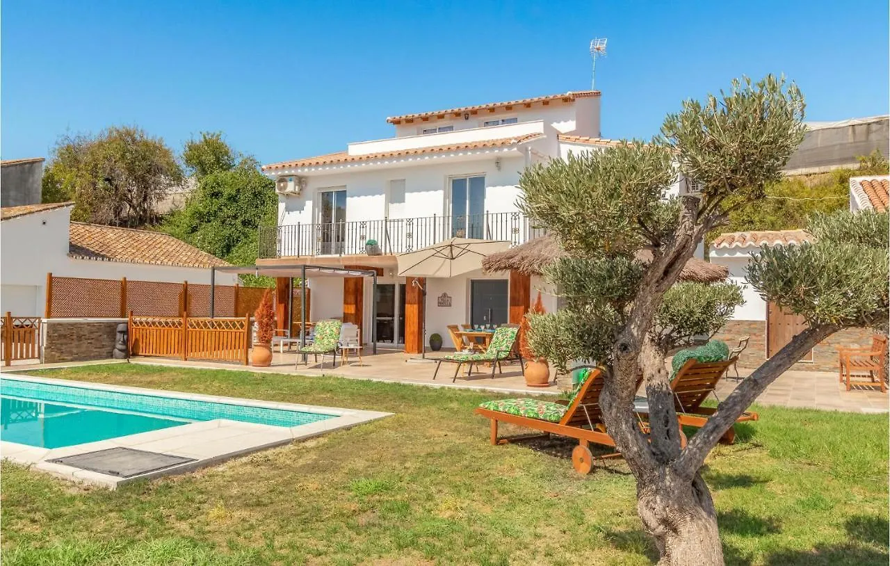 Awesome Home In Mezquitilla With Kitchen Holiday home