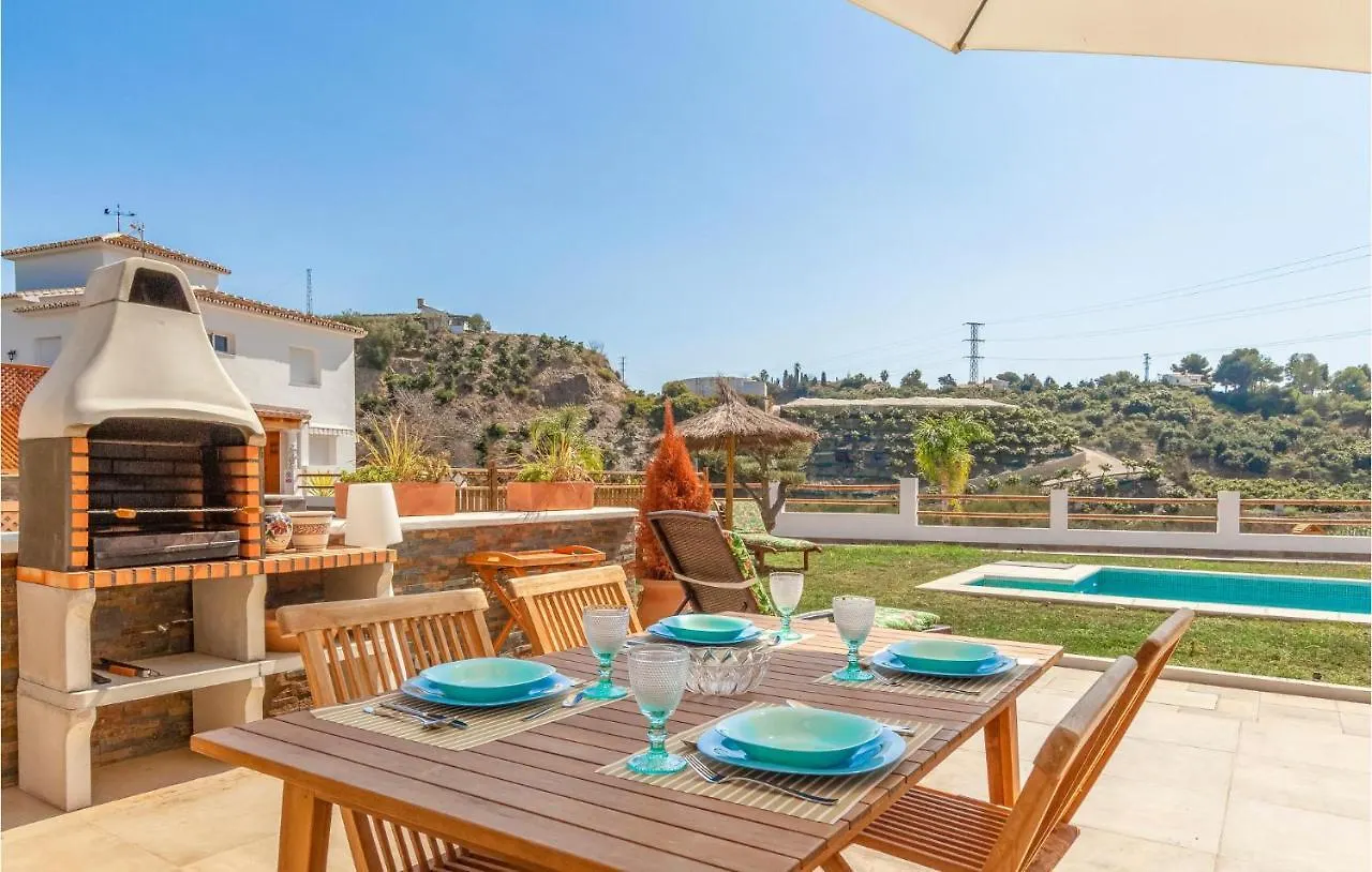 Holiday home Awesome Home In Mezquitilla With Kitchen