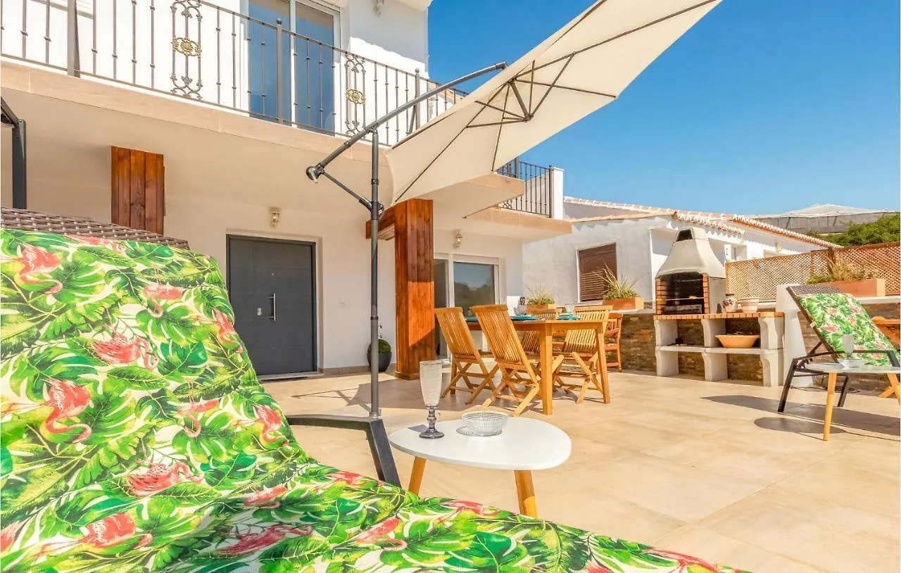 Awesome Home In Mezquitilla With Kitchen Holiday home