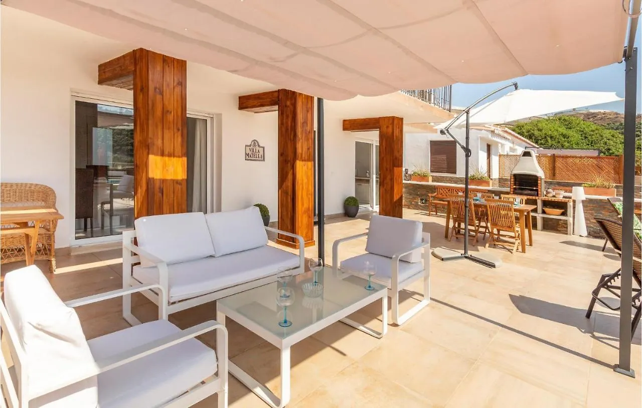Awesome Home In Mezquitilla With Kitchen location
