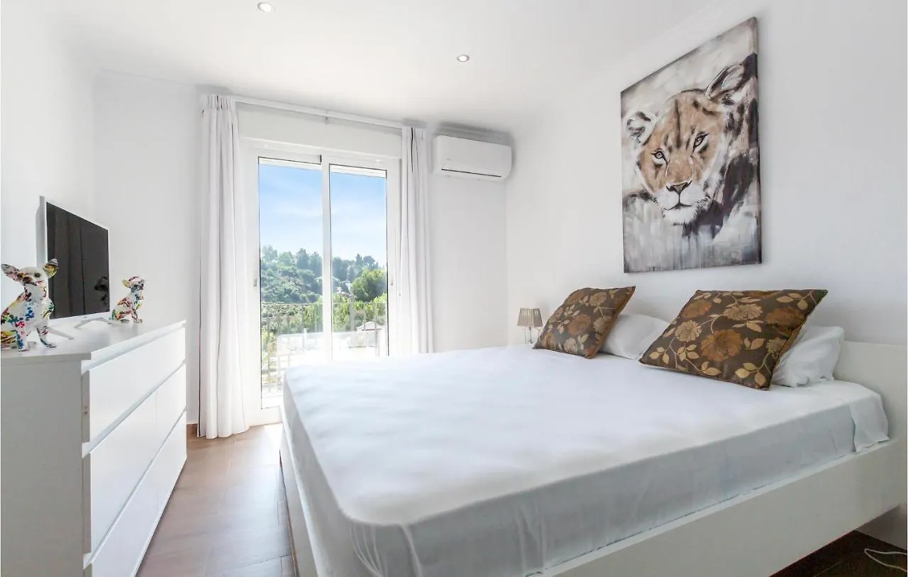 Awesome Home In Mezquitilla With Kitchen Holiday home